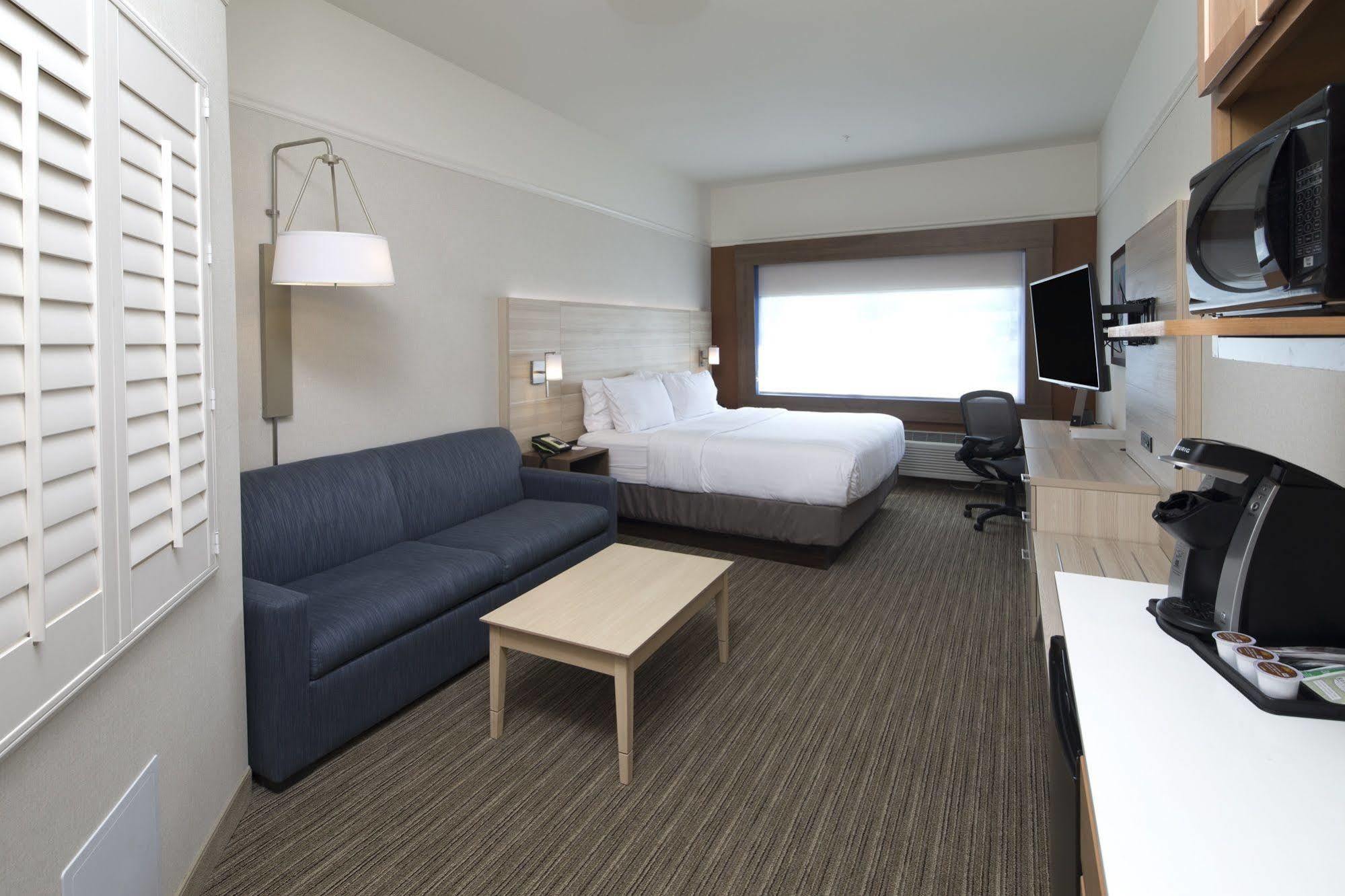 Holiday Inn Express & Suites La Porte By Ihg מראה חיצוני תמונה